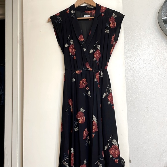 Reformation Dresses & Skirts - REFORMATION DRESS size small